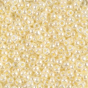8-527 Butter Cream Ceylon Miyuki Seed Bead