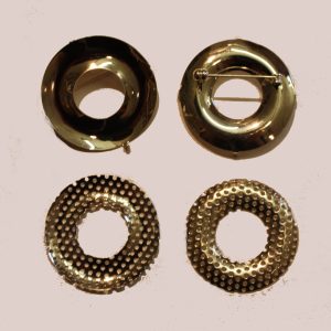 Brooch With Sieve Ring Silver Plated (1 per pack)